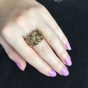 Lia Sophia Gold /Black Ring Size 9